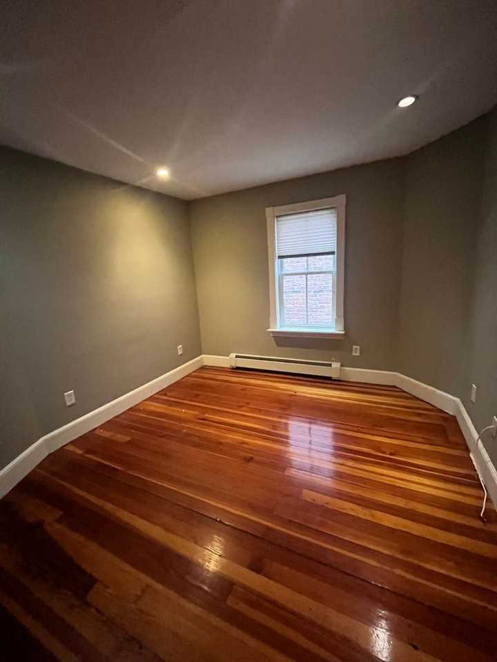 143 Highland Street - Photo 4 of 14