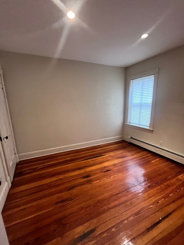 143 Highland Street - Photo 5 of 14