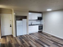 featured image of 610 W Garland Ave