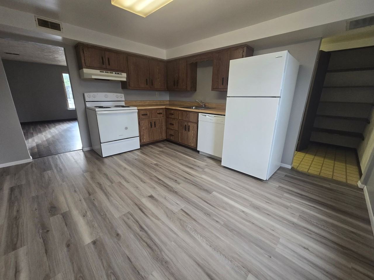 Martin Dr - Photo 3 of 23