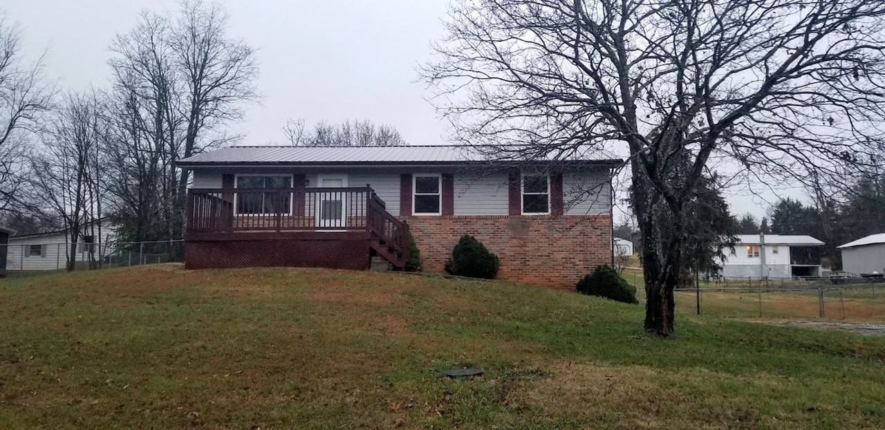 60 Lorraine Street - Photo 2 of 20