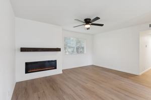 featured image of 3300 La Canada Drive