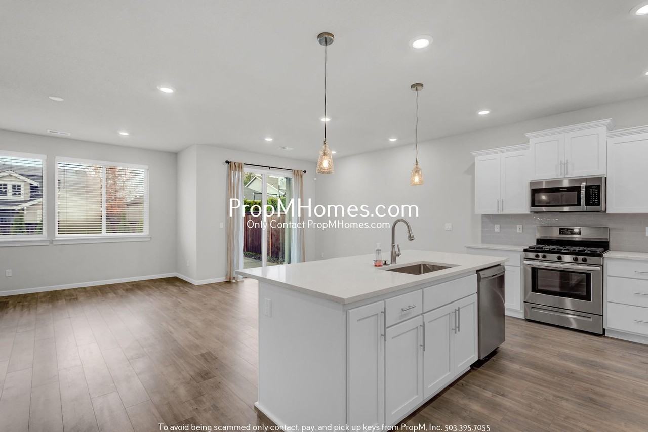 3075 3075 SW 38th Street - NEW PROPERTY - Photo 5 of 30