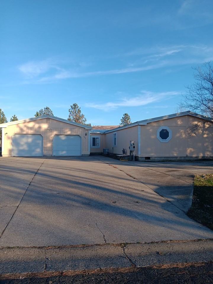 785 N 7th Ave
