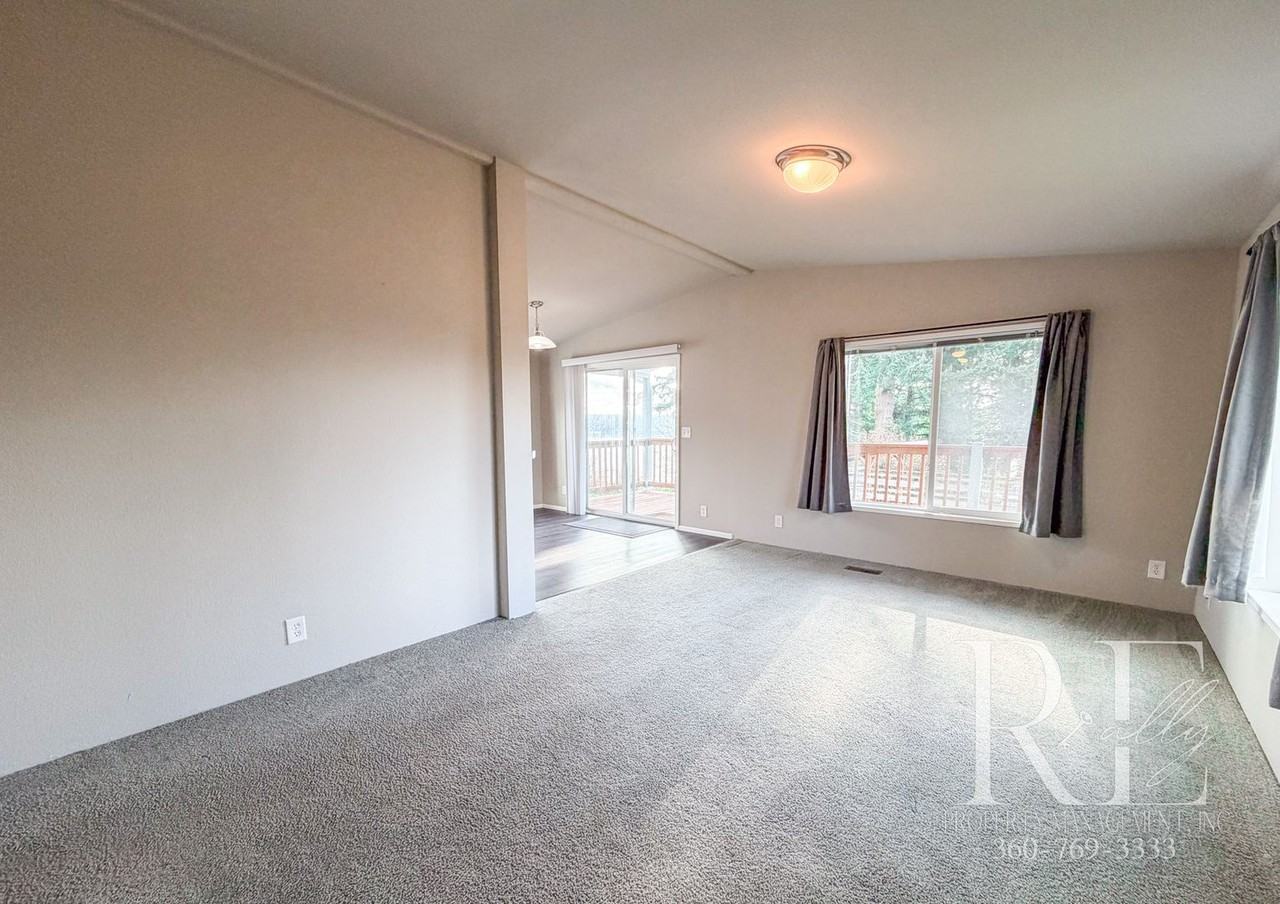 3619 D St - Photo 2 of 17