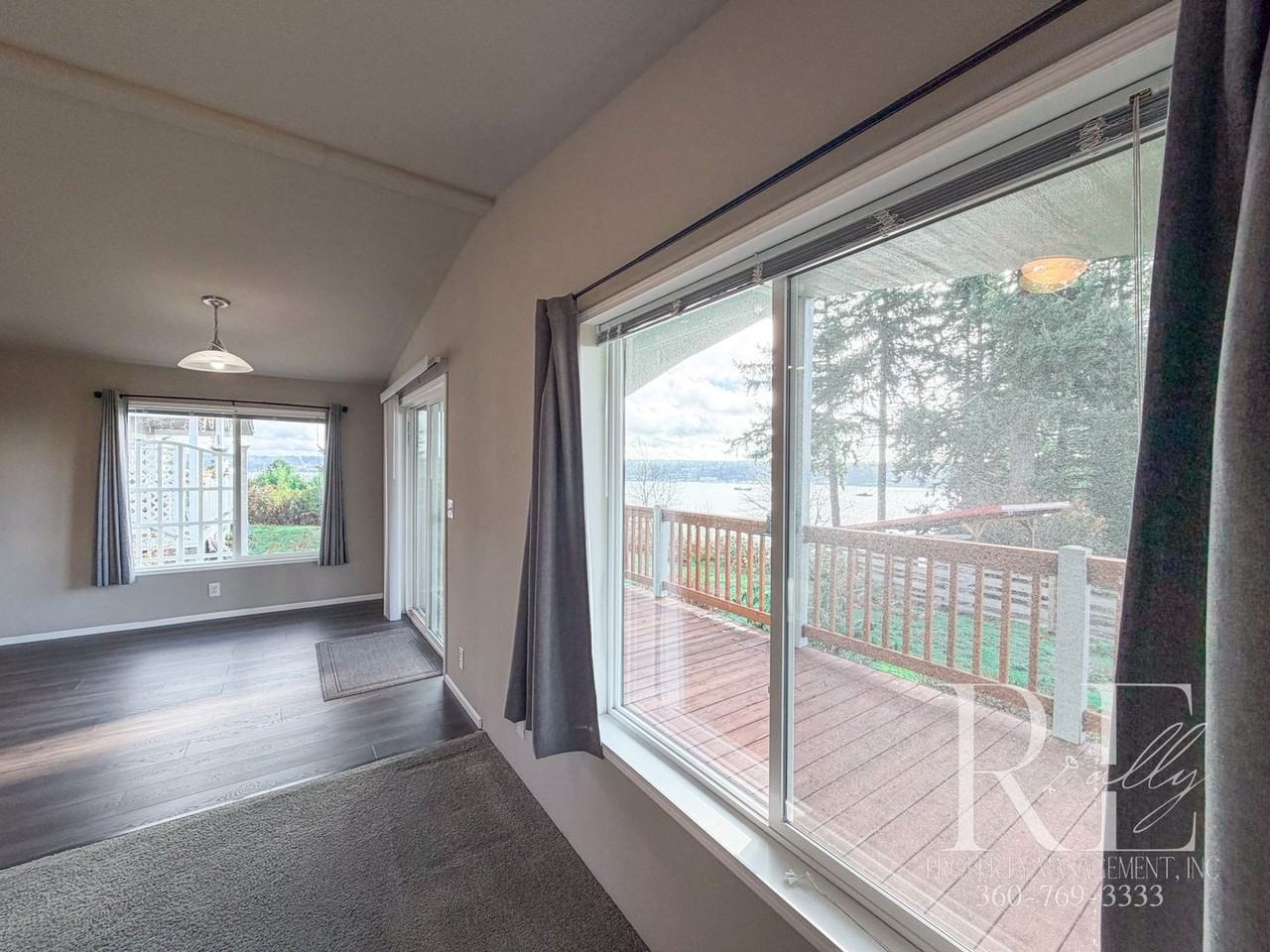 3619 D St - Photo 4 of 17