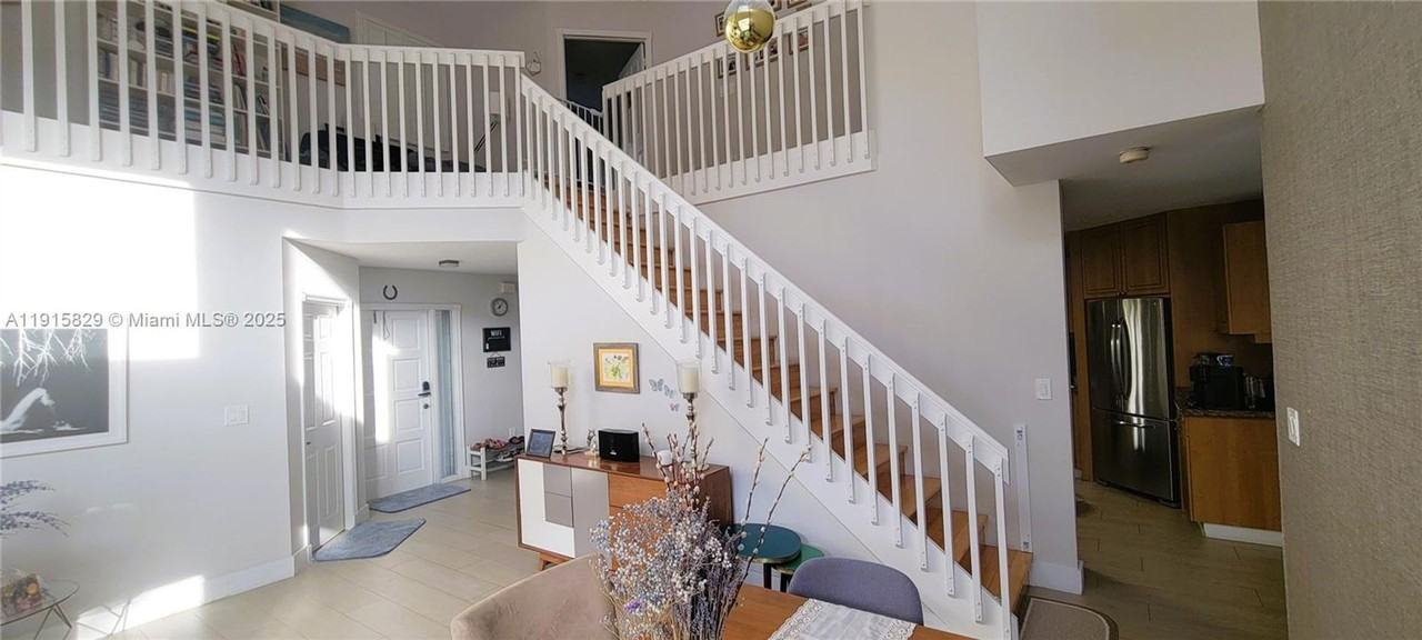 1055 Yellow Birch Terrace - Photo 6 of 20