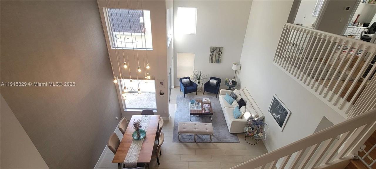 1055 Yellow Birch Terrace - Photo 7 of 20