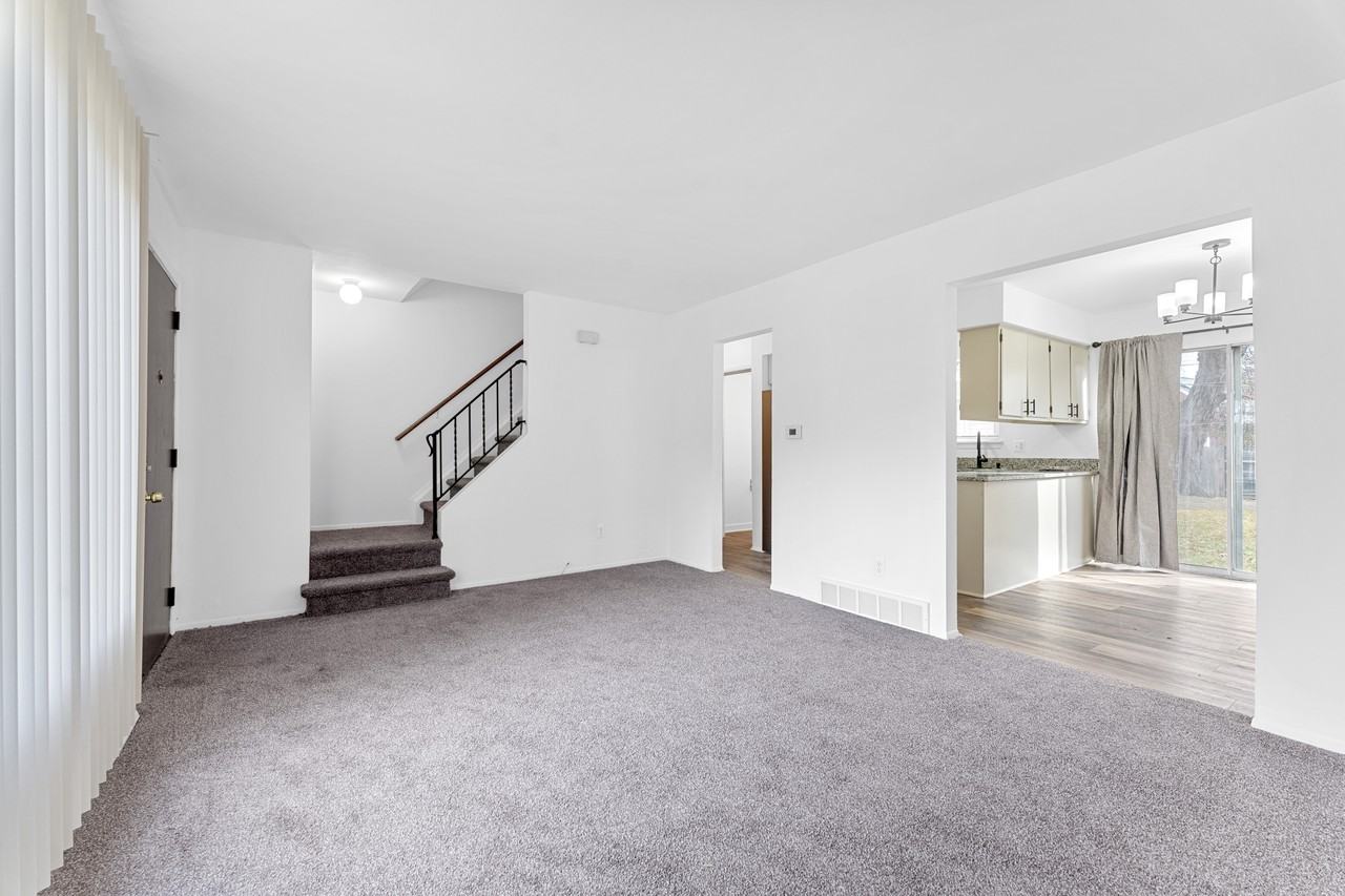 1509 1505/1 Electric Ave #1509 - Photo 4 of 14