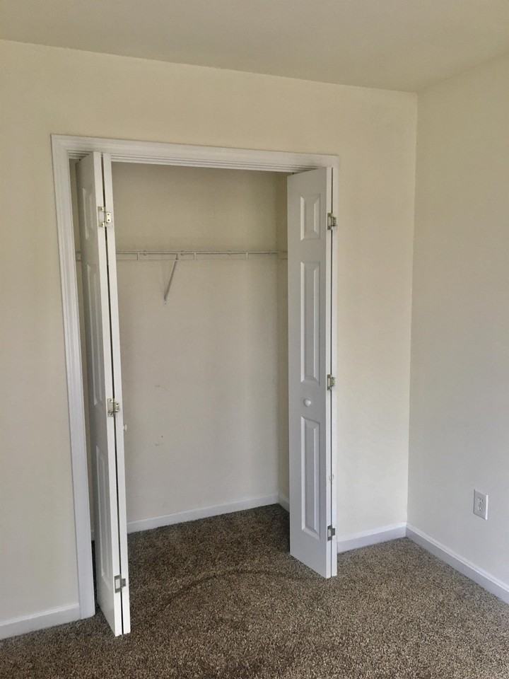 1227 Wood Rd #A - Photo 4 of 38