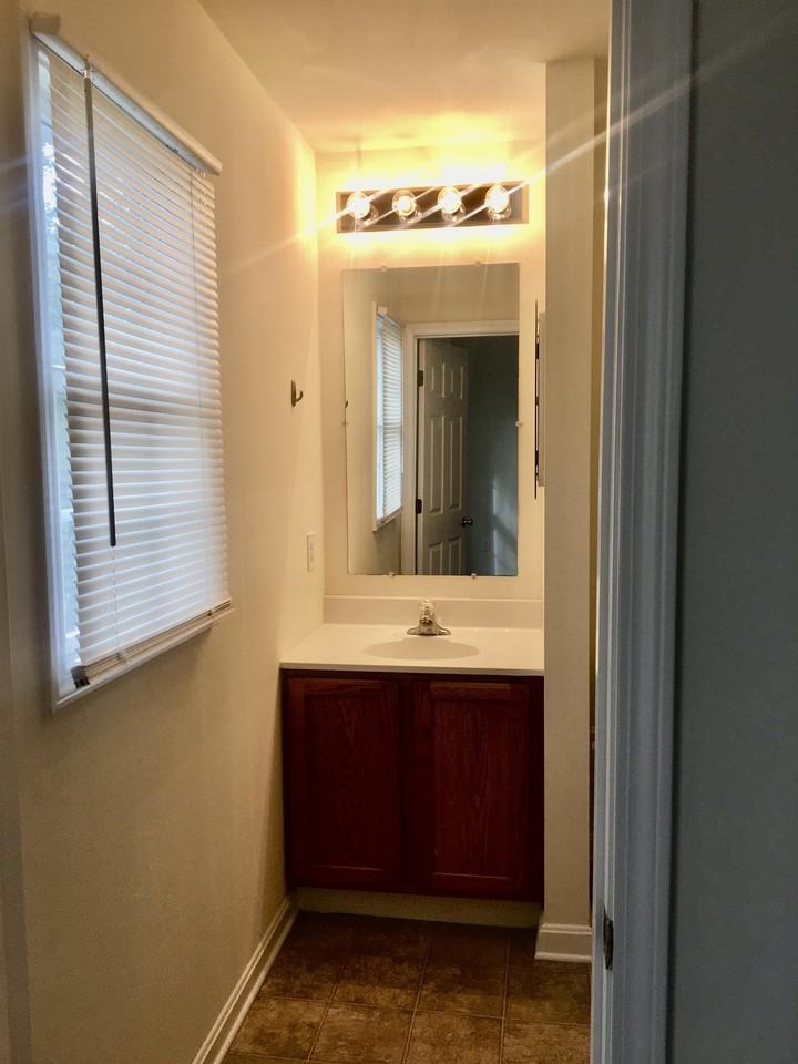 1227 Wood Rd #A - Photo 3 of 38