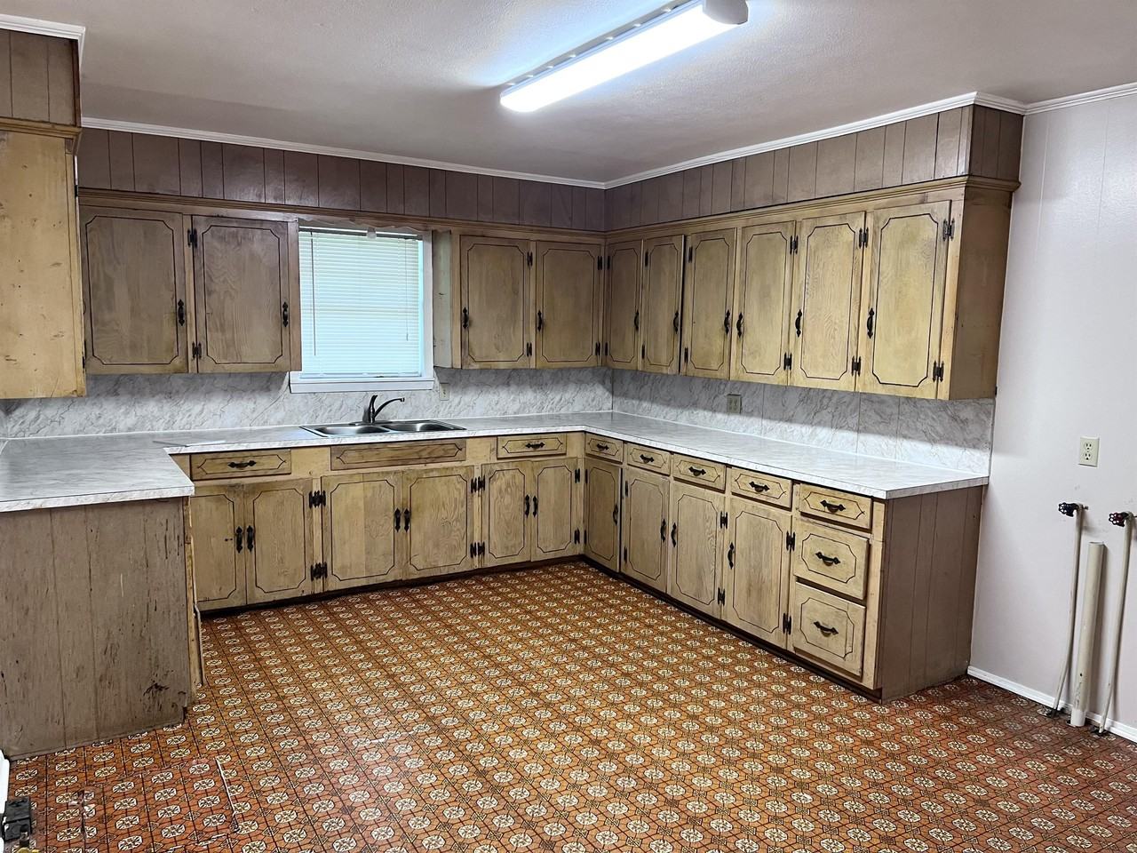 389 County Road - Photo 3 of 9