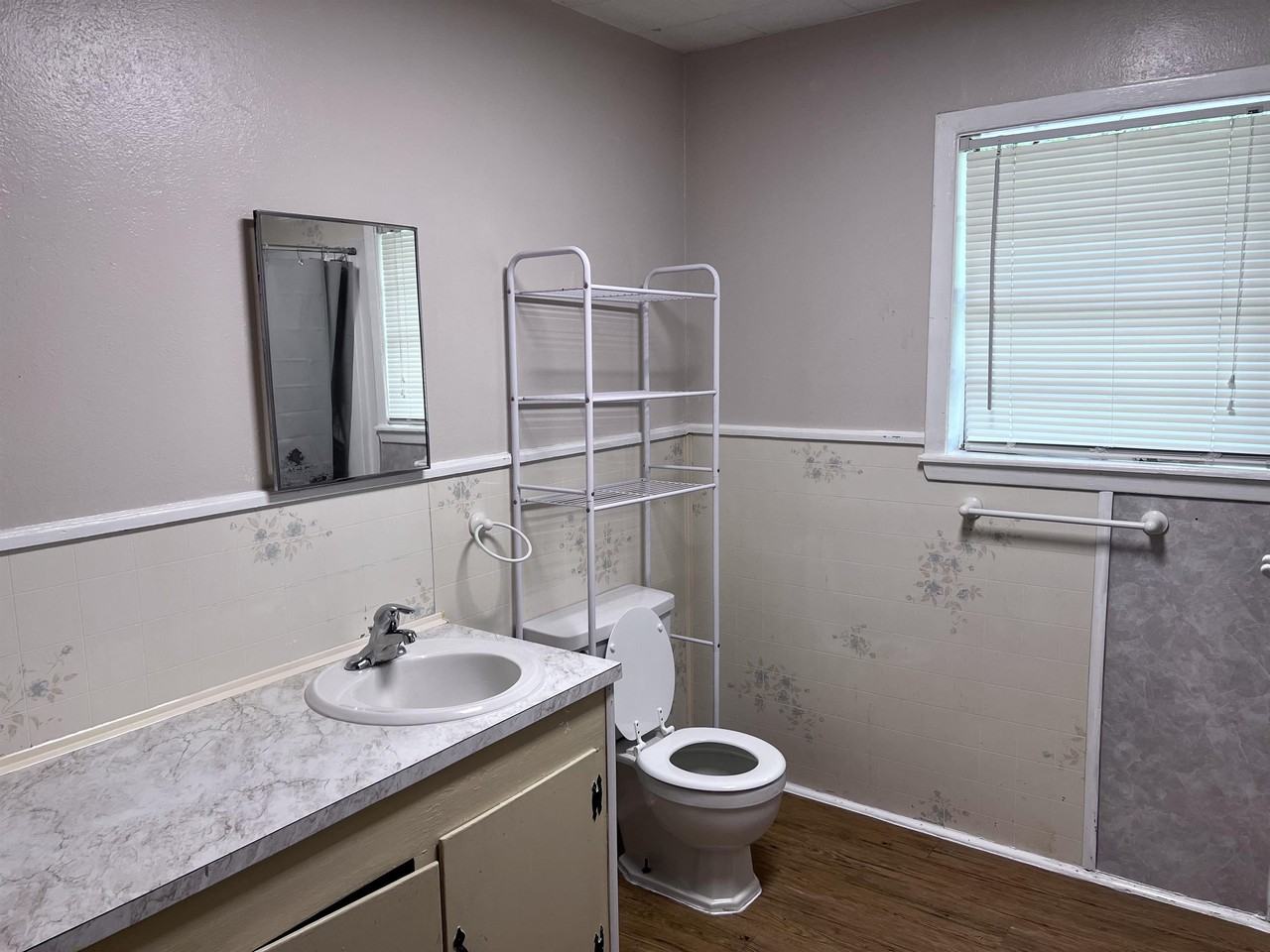 389 County Road - Photo 4 of 9