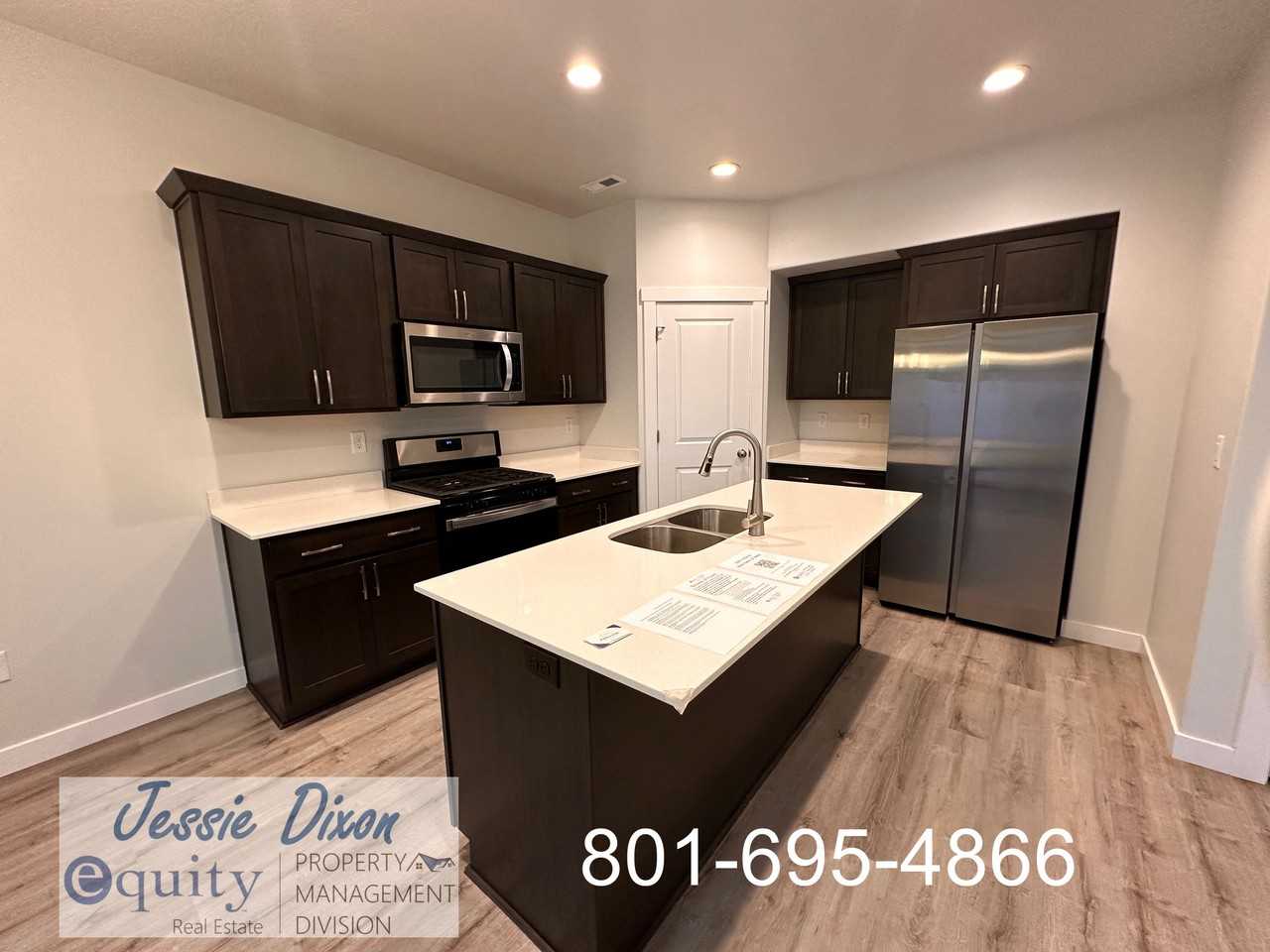 3542 Sw - Photo 2 of 19