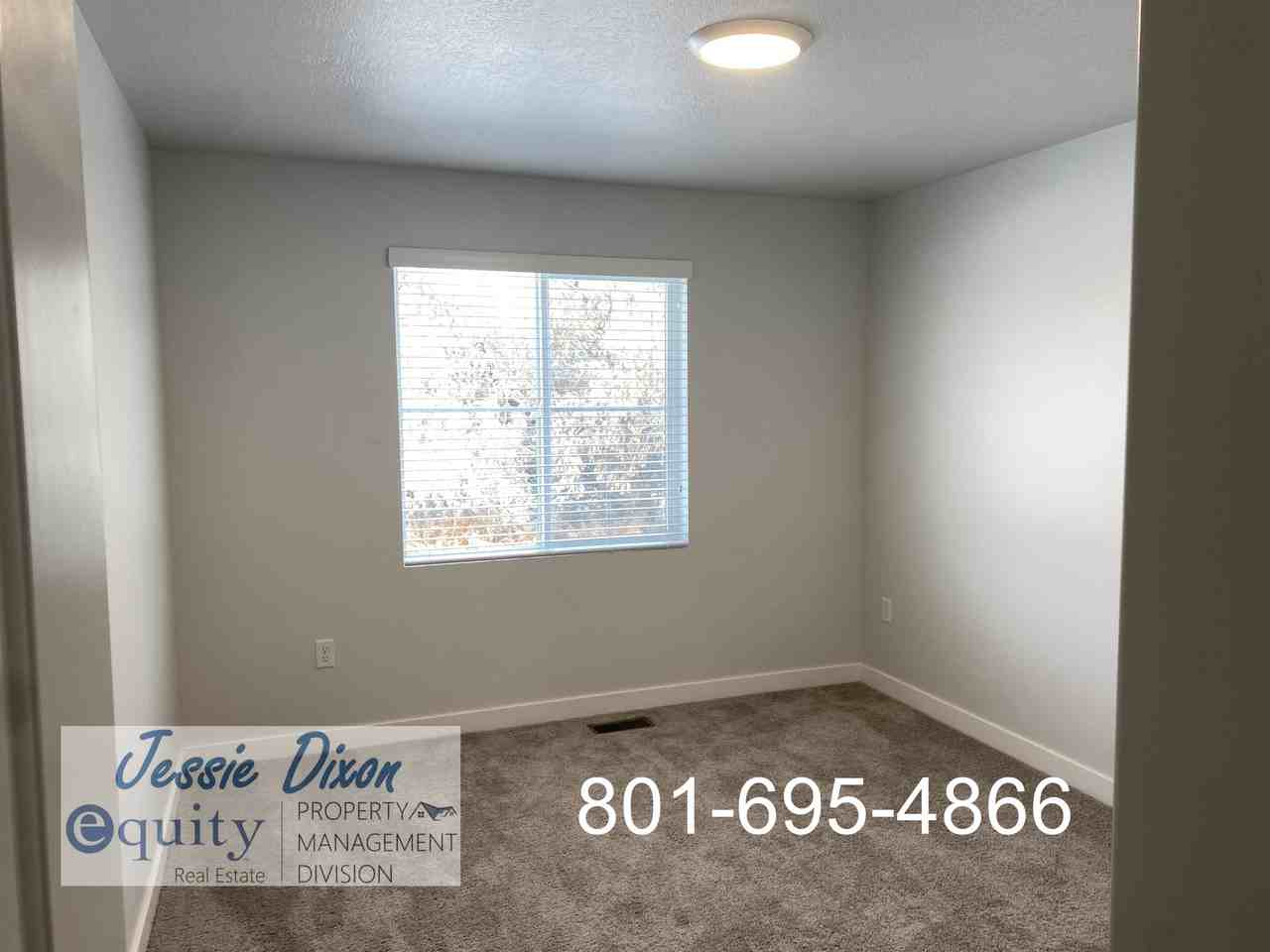 3542 Sw - Photo 6 of 19