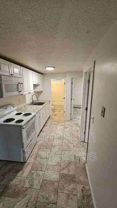9 Emerald Dr #2 - Photo 4 of 21