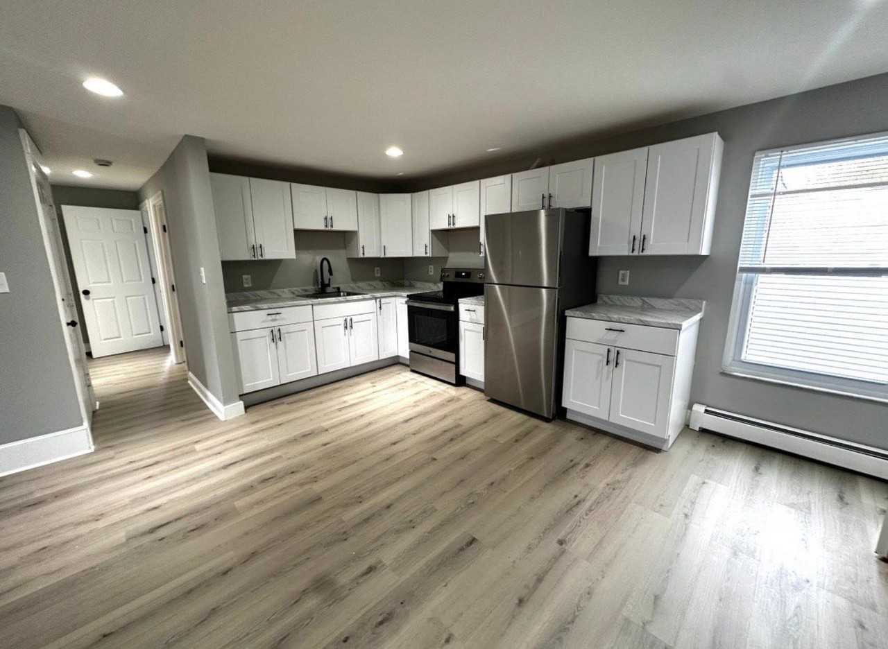 330 Lowell St #3F - Photo 2 of 15