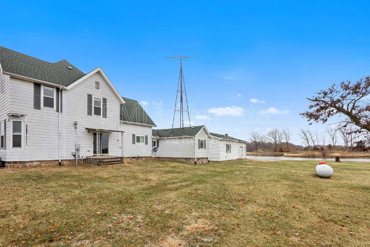 4979 N 550 E - Photo 2 of 23