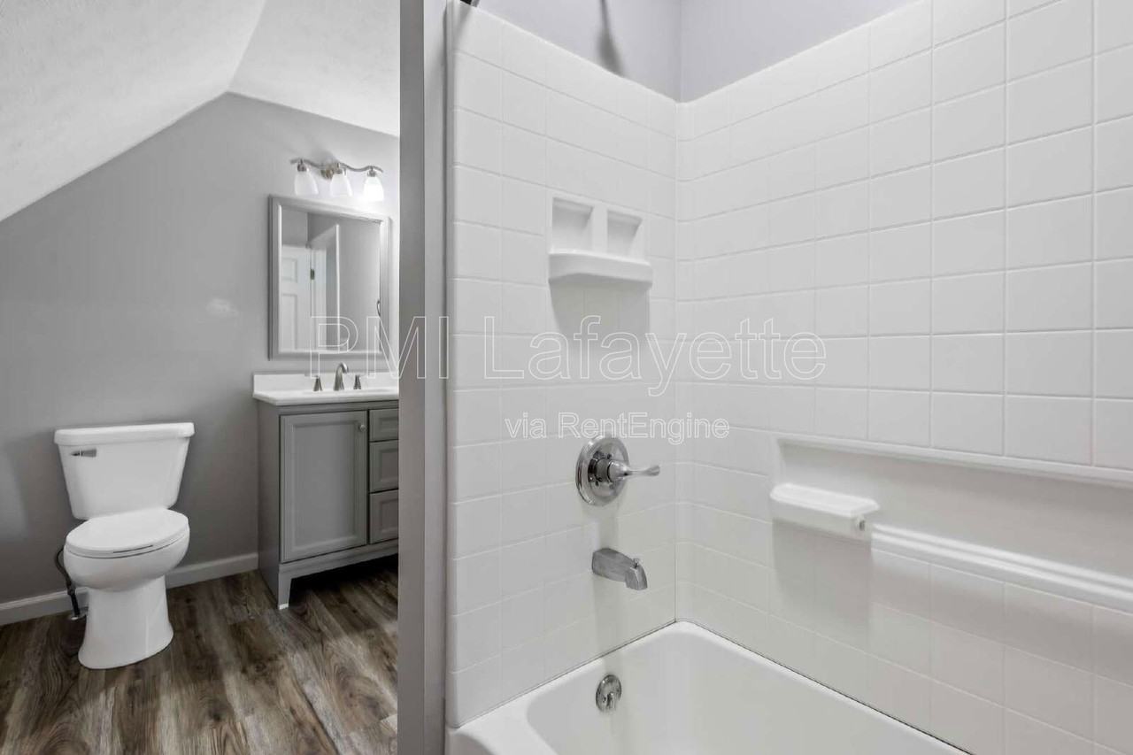 4979 N 550 E - Photo 4 of 23