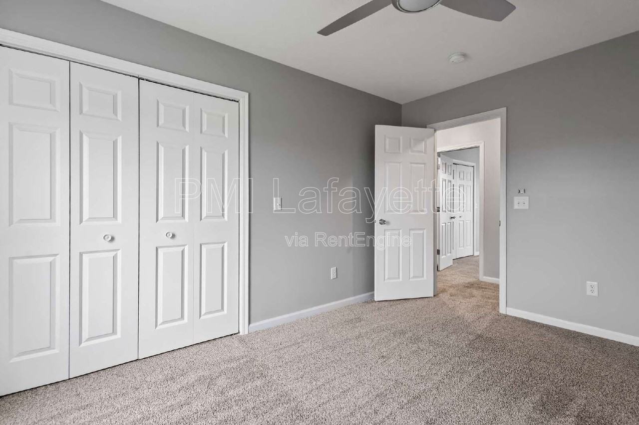 4979 N 550 E - Photo 7 of 23