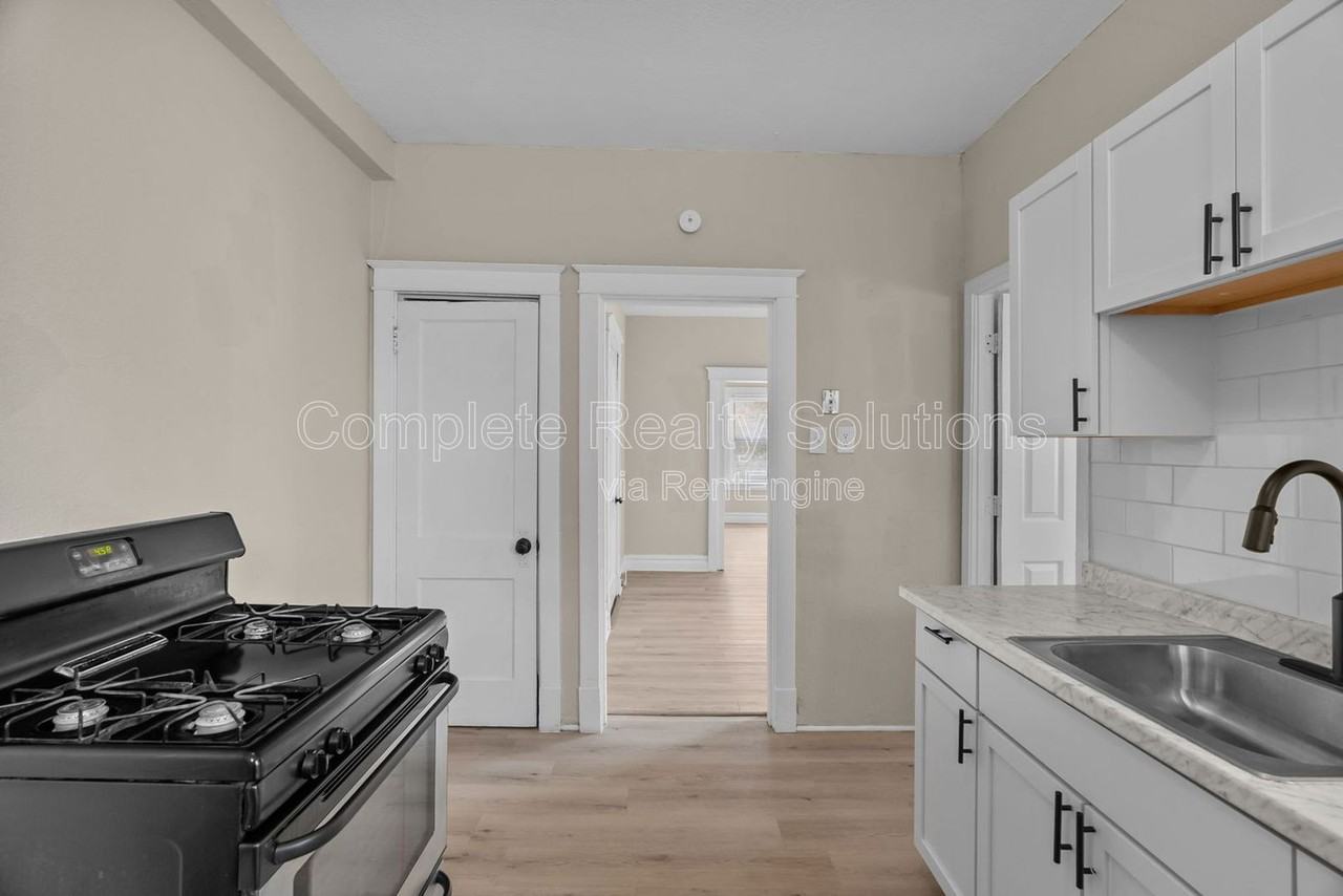 4102 California Ave #1N - Photo 5 of 20