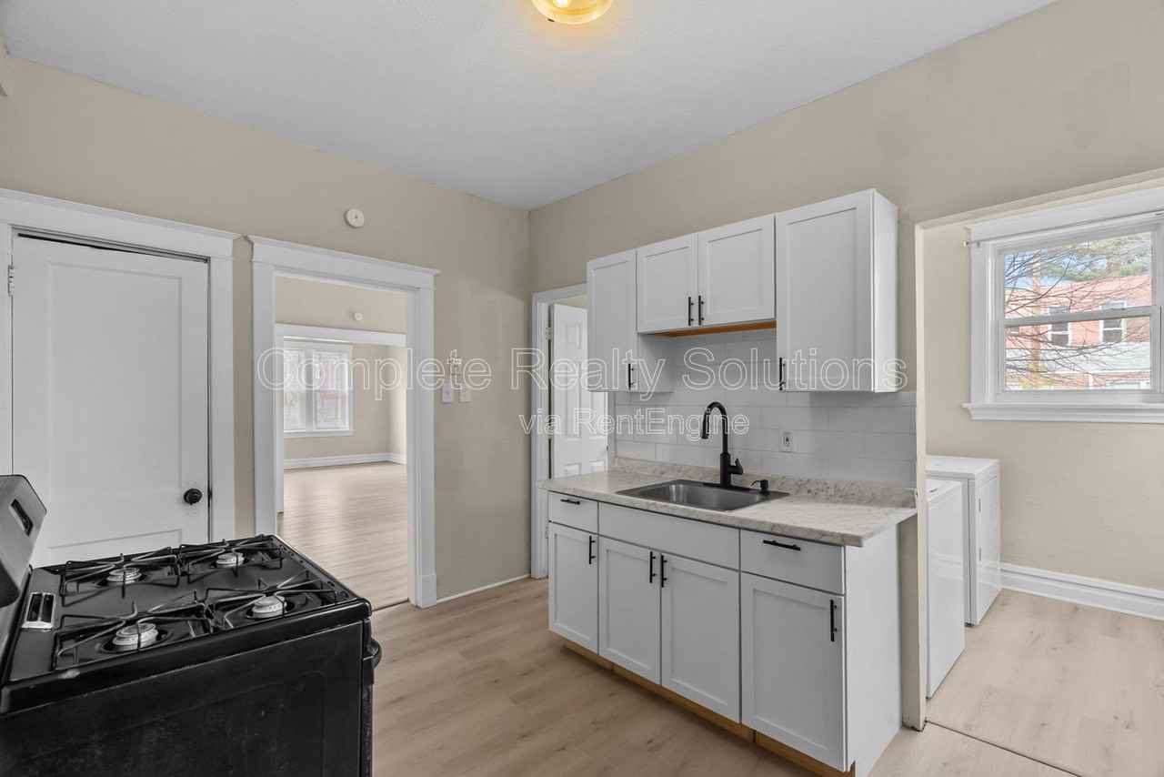 4102 California Ave #1N - Photo 6 of 20