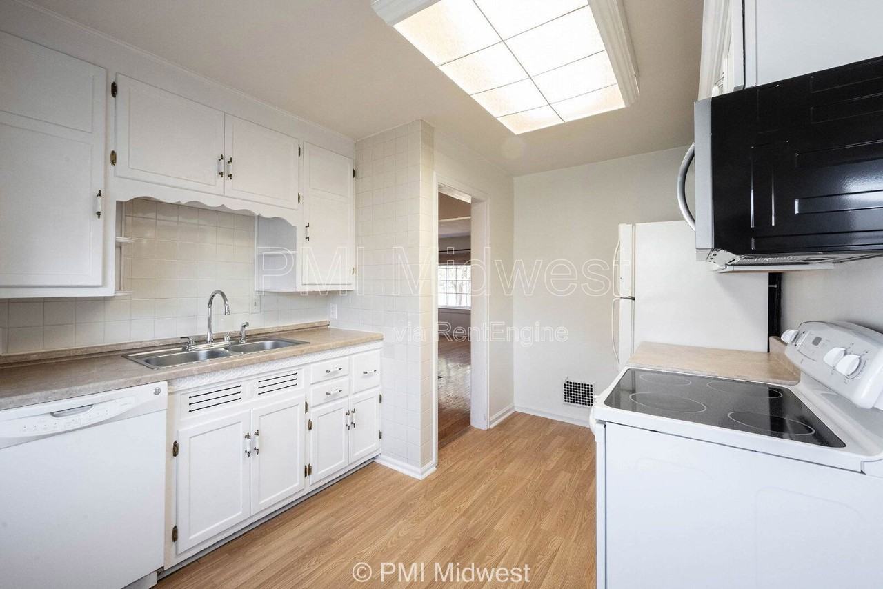 6306 Washington Blvd - Photo 7 of 17