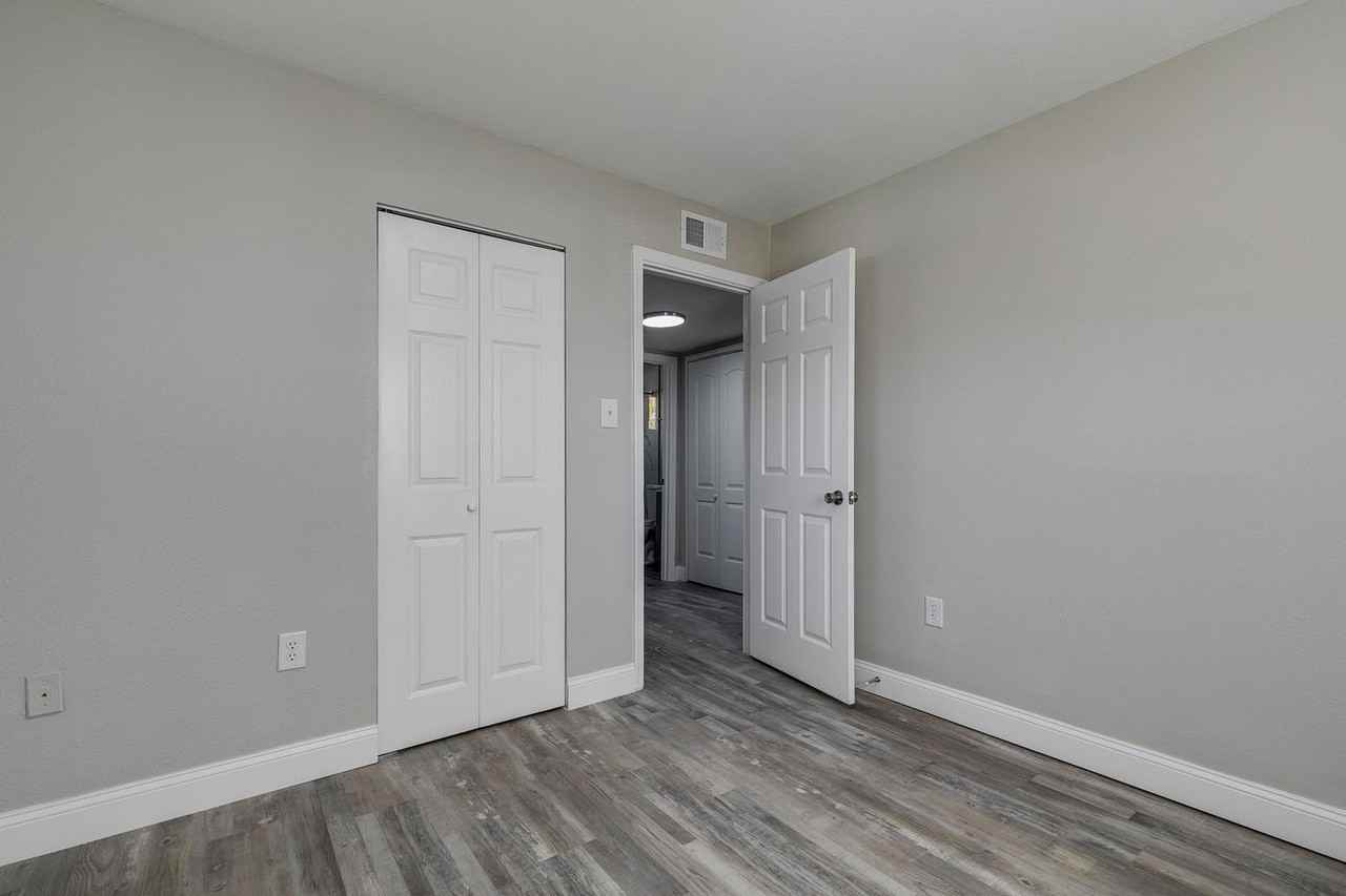 1911 Whitcomb St #8 - Photo 5 of 12