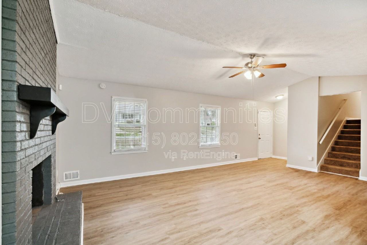 1605 Sugar Plum Dr Sw - Photo 3 of 33