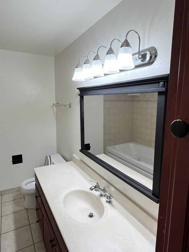2601 Vallejo St #1 - Photo 3 of 24