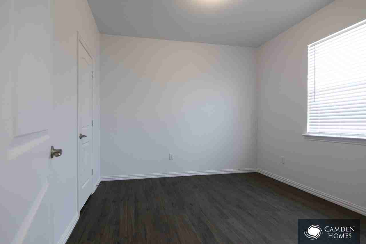 2336 Brandon St - Photo 5 of 15