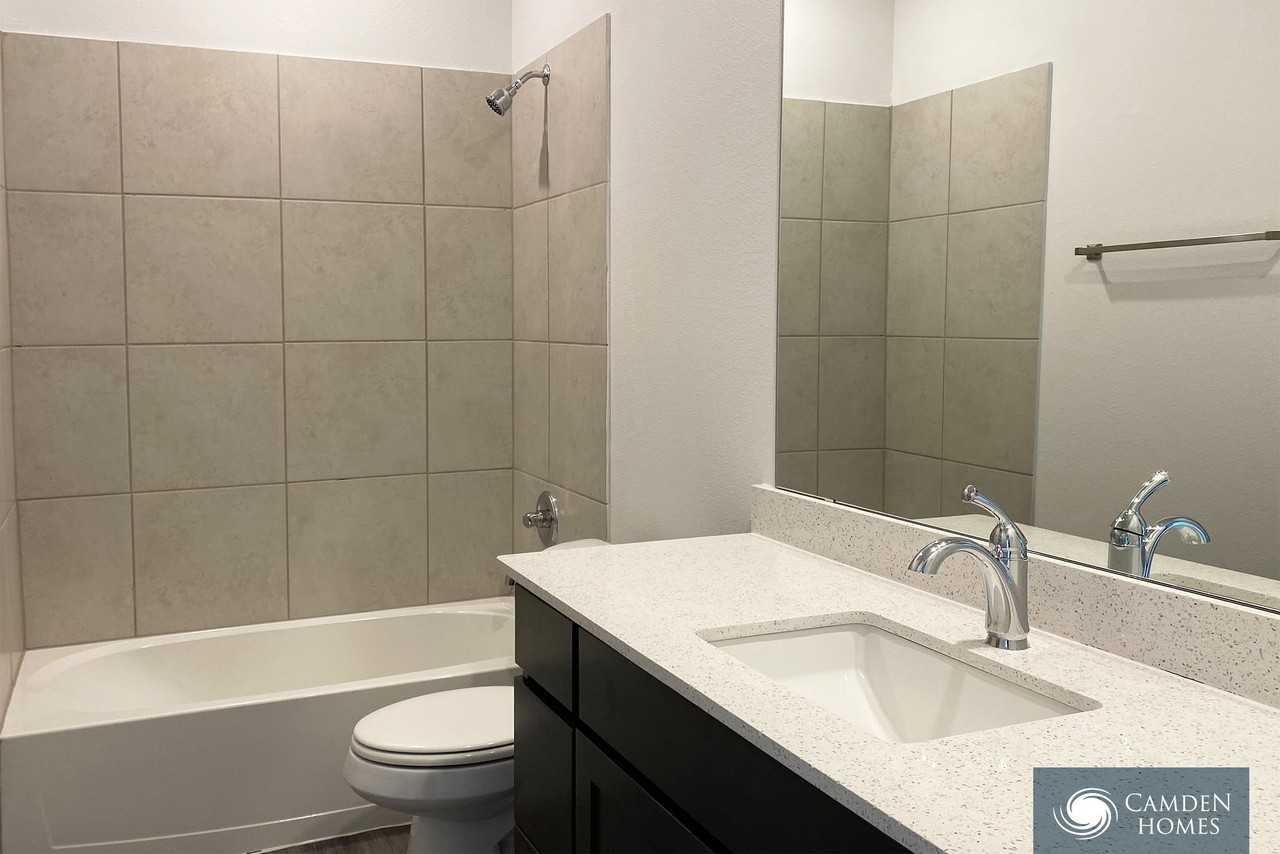 2336 Brandon St - Photo 2 of 15