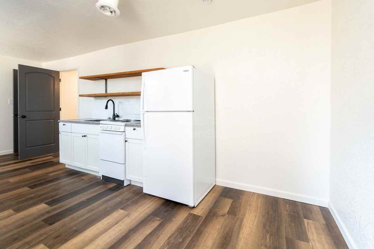 421 North Emporia Avenue #421B - Photo 2 of 10