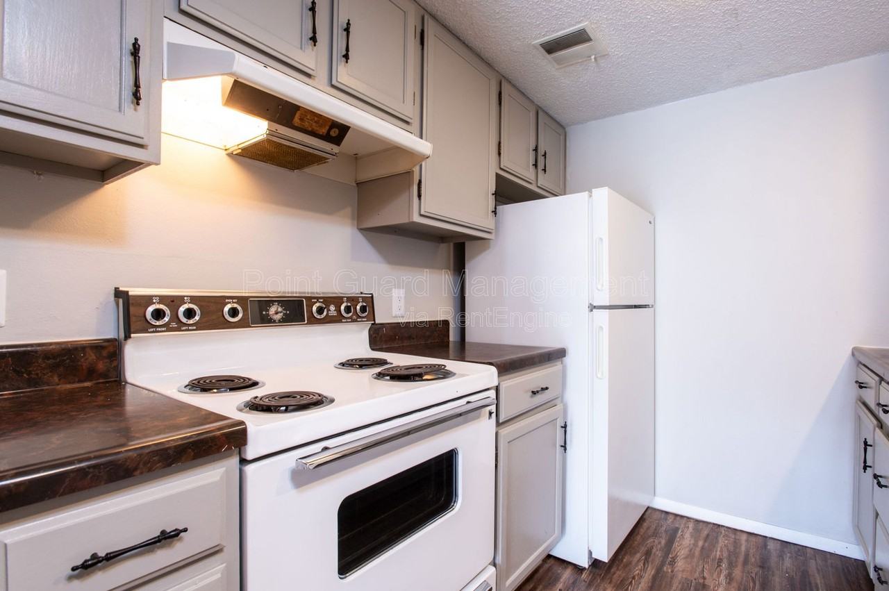 900 N Waco Ave #4204 - Photo 5 of 15