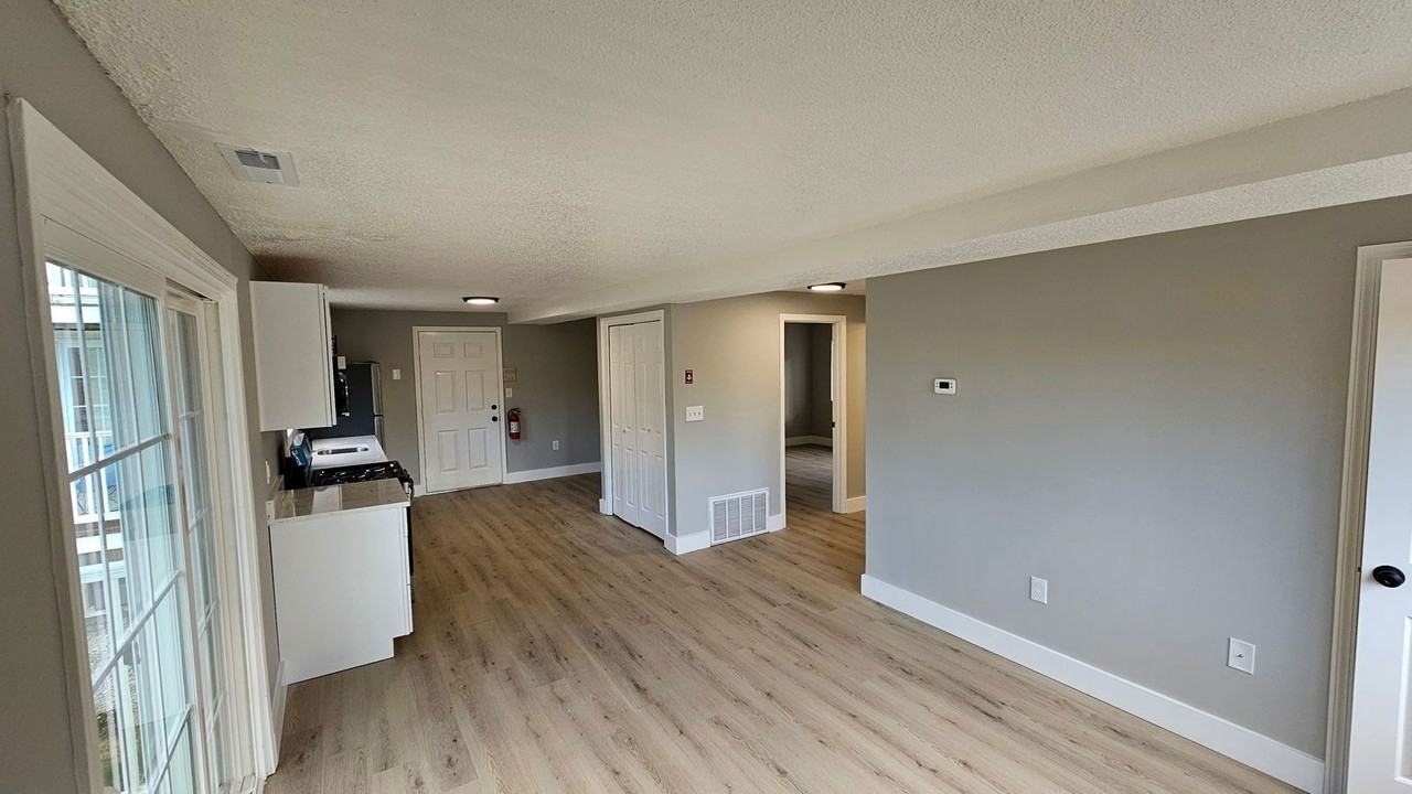 667 Corning Rd #5 - Photo 5 of 39