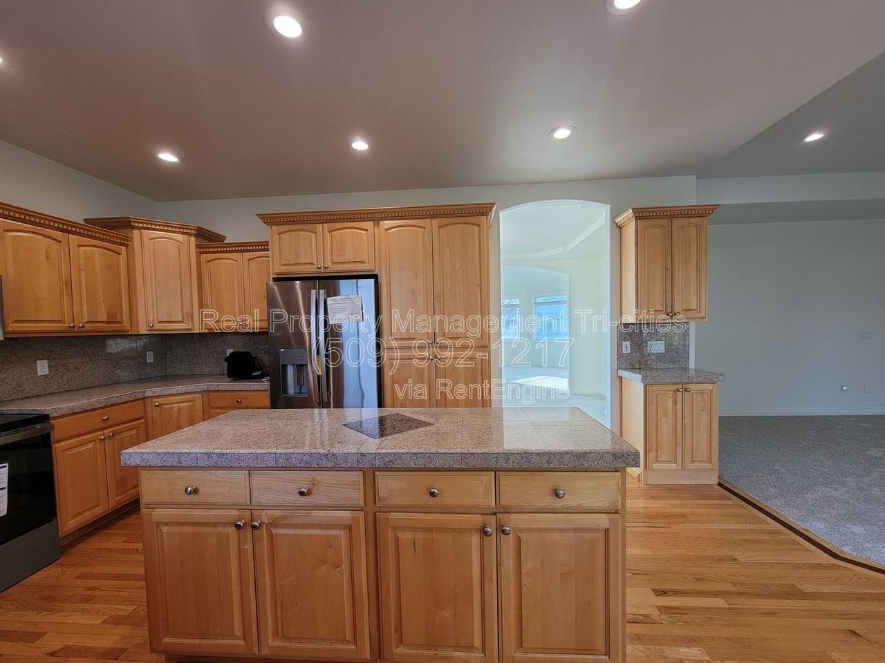 4000 W 34th Ct - Photo 4 of 16