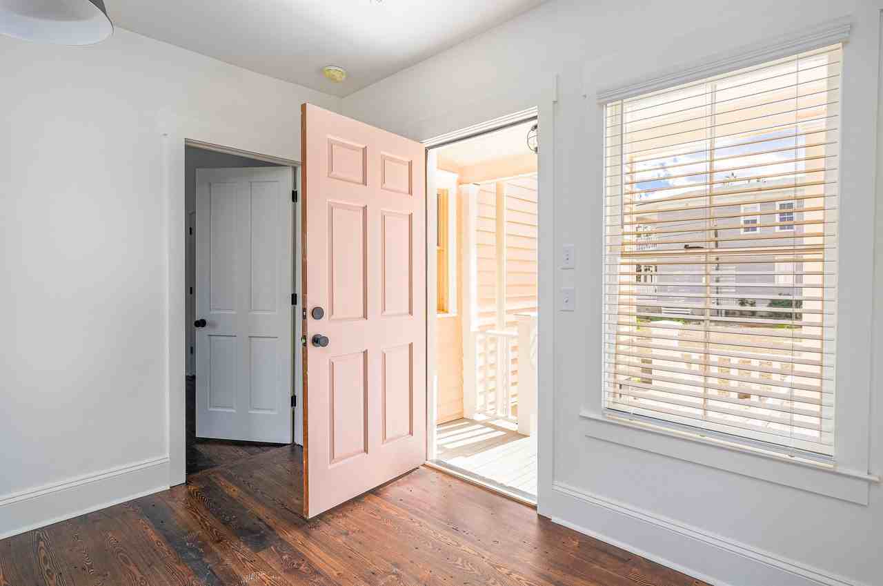 1403 Jefferson St #1403