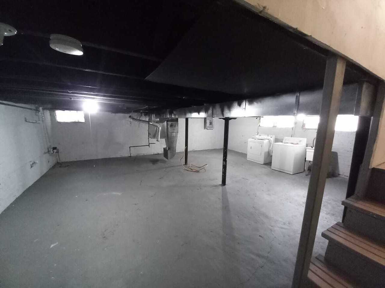 75 Waverly St - Photo 6 of 10