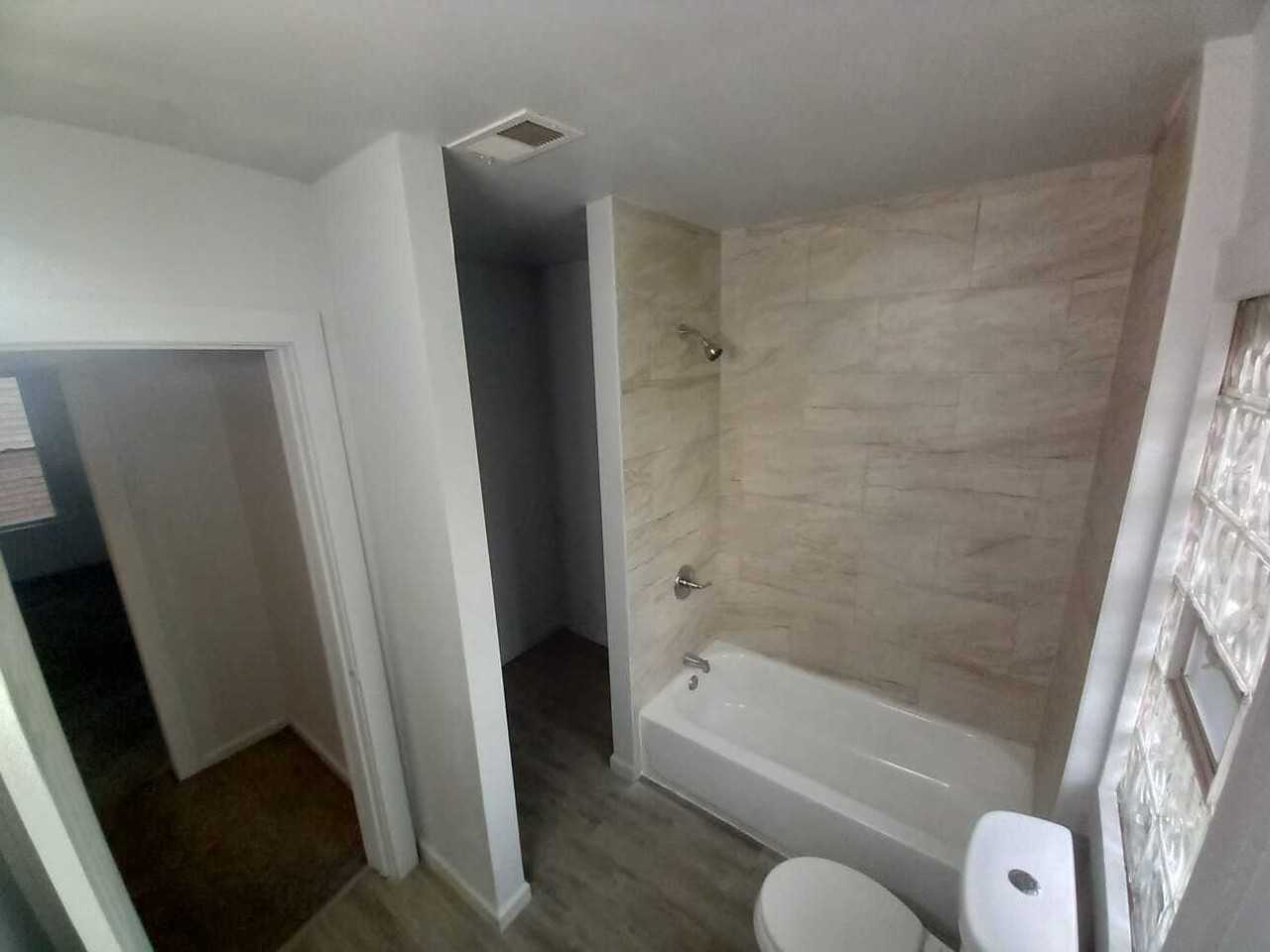 75 Waverly St - Photo 6 of 10