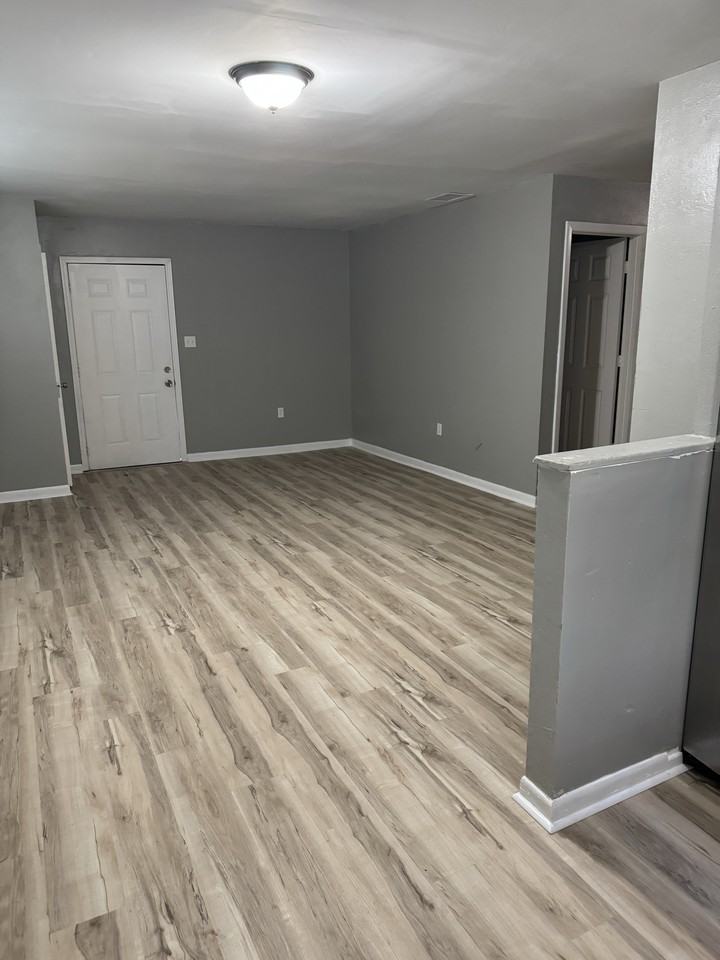 2506 Chestnut Woods Drive #2506 - Photo 3 of 8