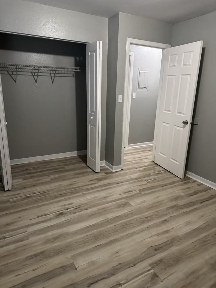 2506 Chestnut Woods Drive #2506 - Photo 7 of 8