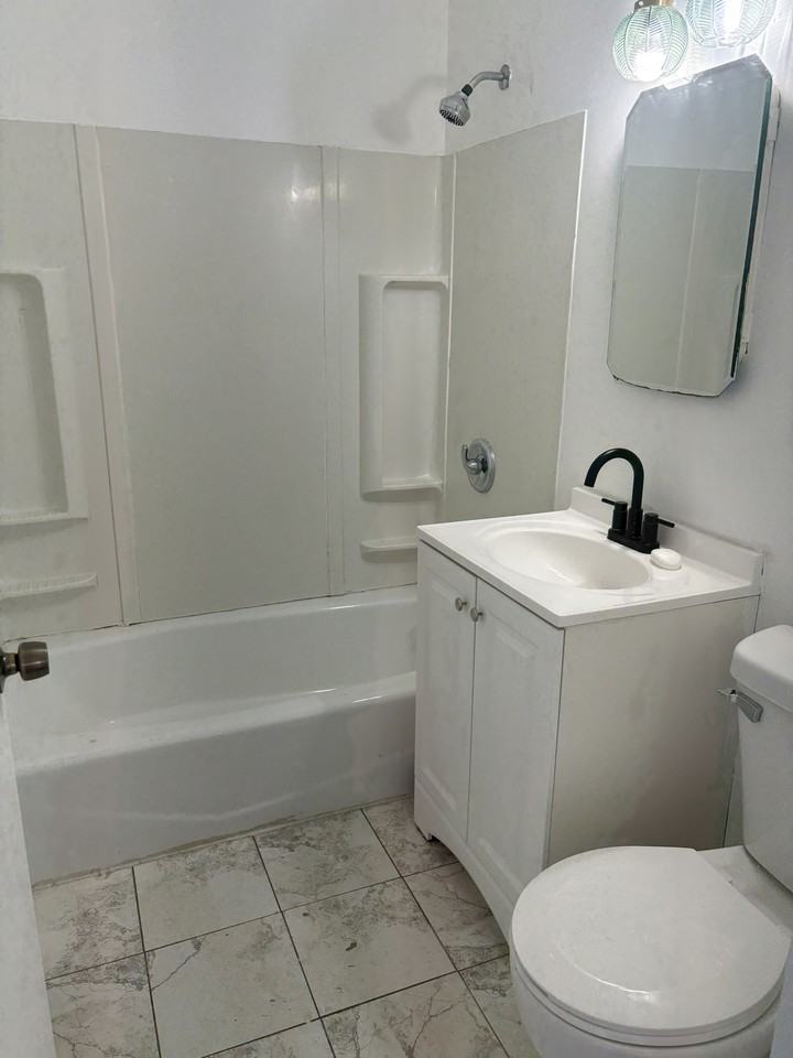 3746 Henry Avenue - Photo 2 of 5