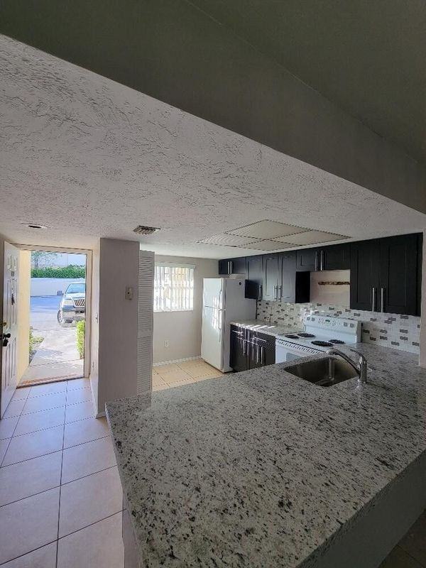 104 Palm Beach Trace Drive - Photo 2 of 14