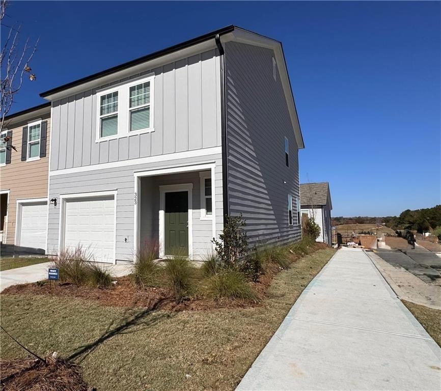 323 Winton Way - Photo 2 of 16