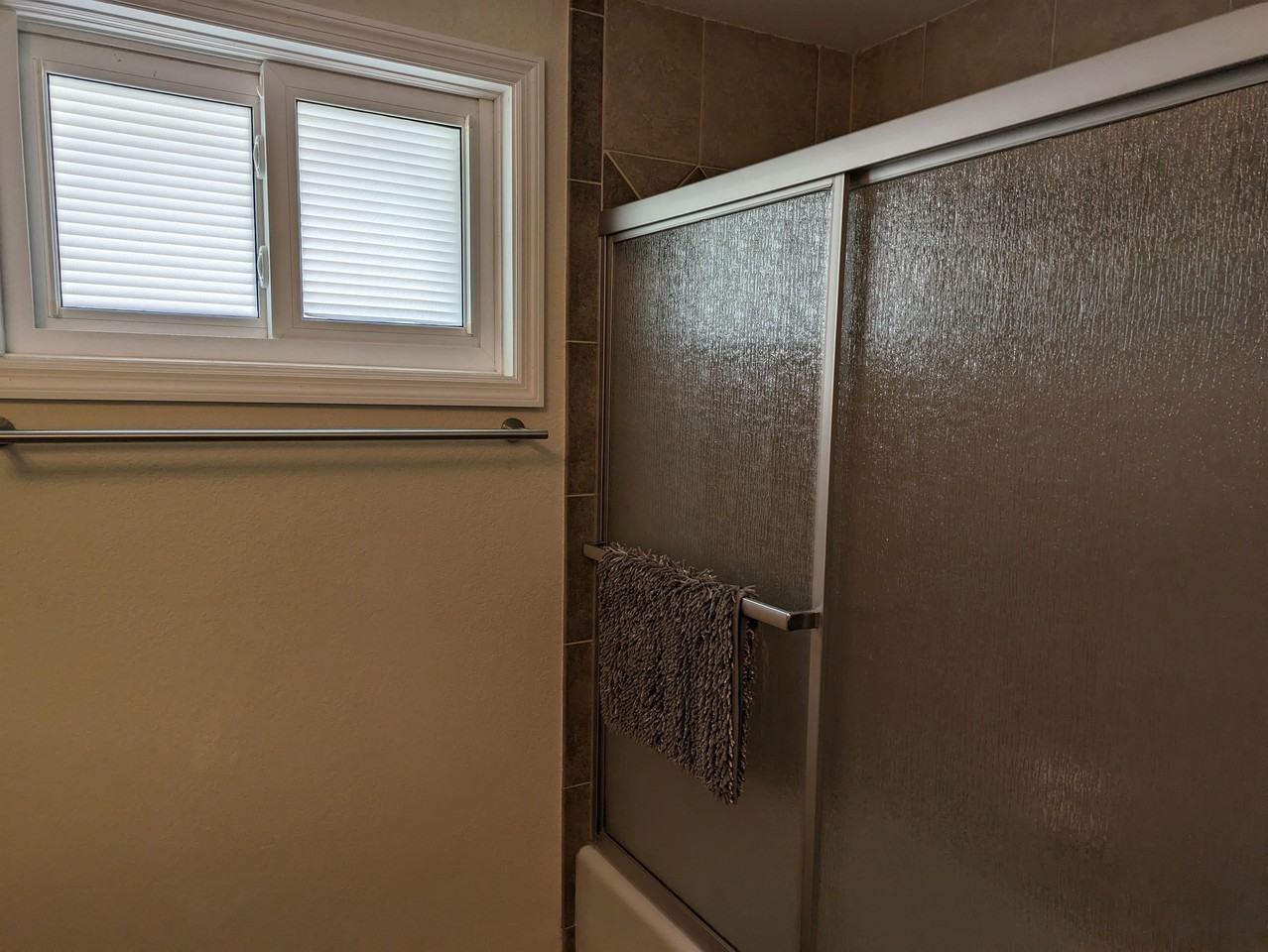 554 S Mccall Rd #A1 - Photo 3 of 26