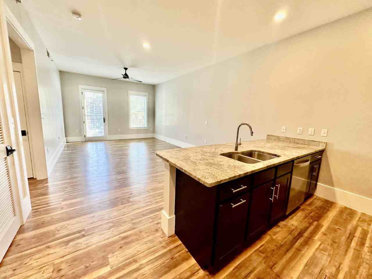 15 Promenade St #1 - Photo 5 of 28