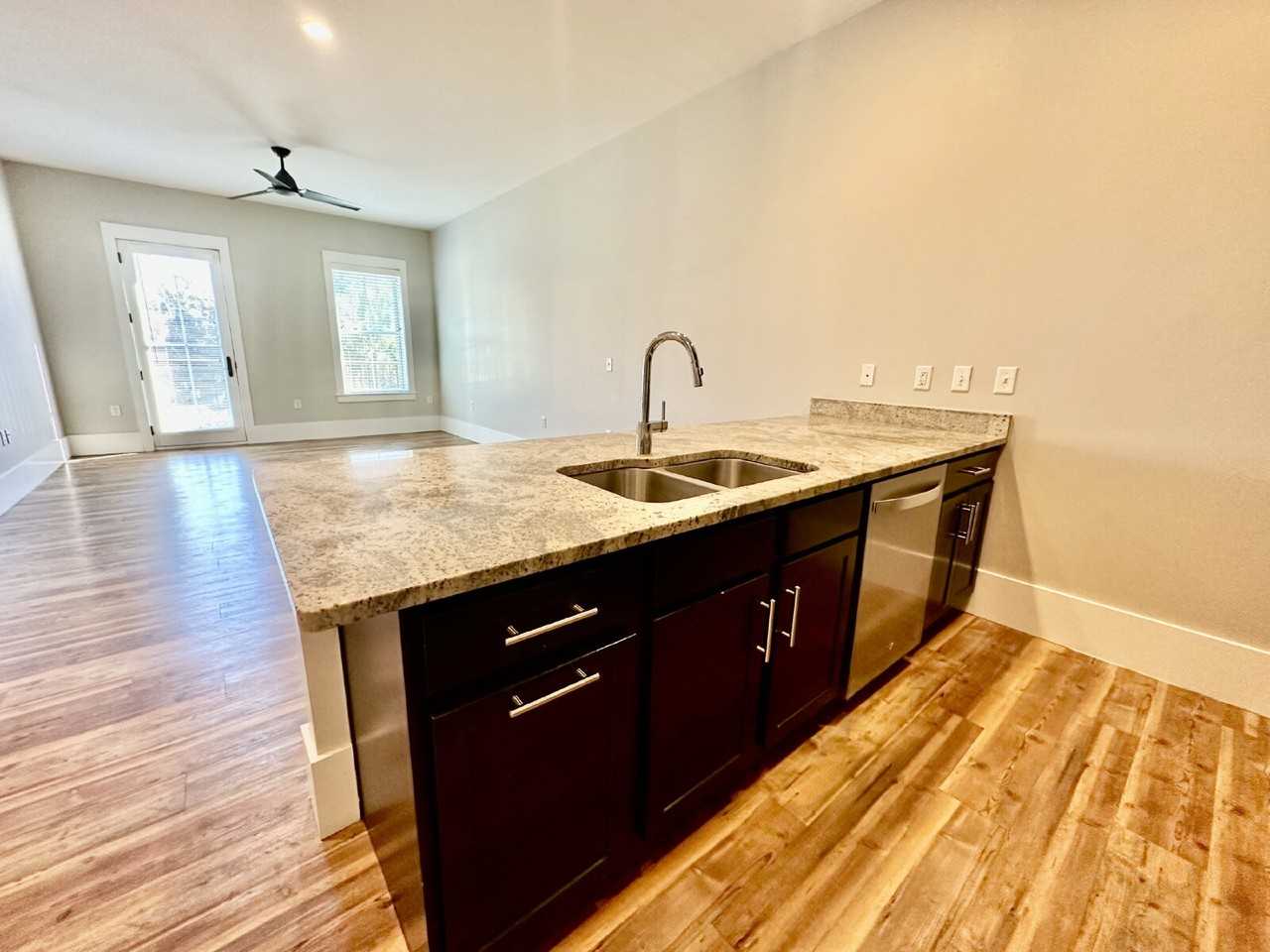 15 Promenade St #1 - Photo 6 of 28