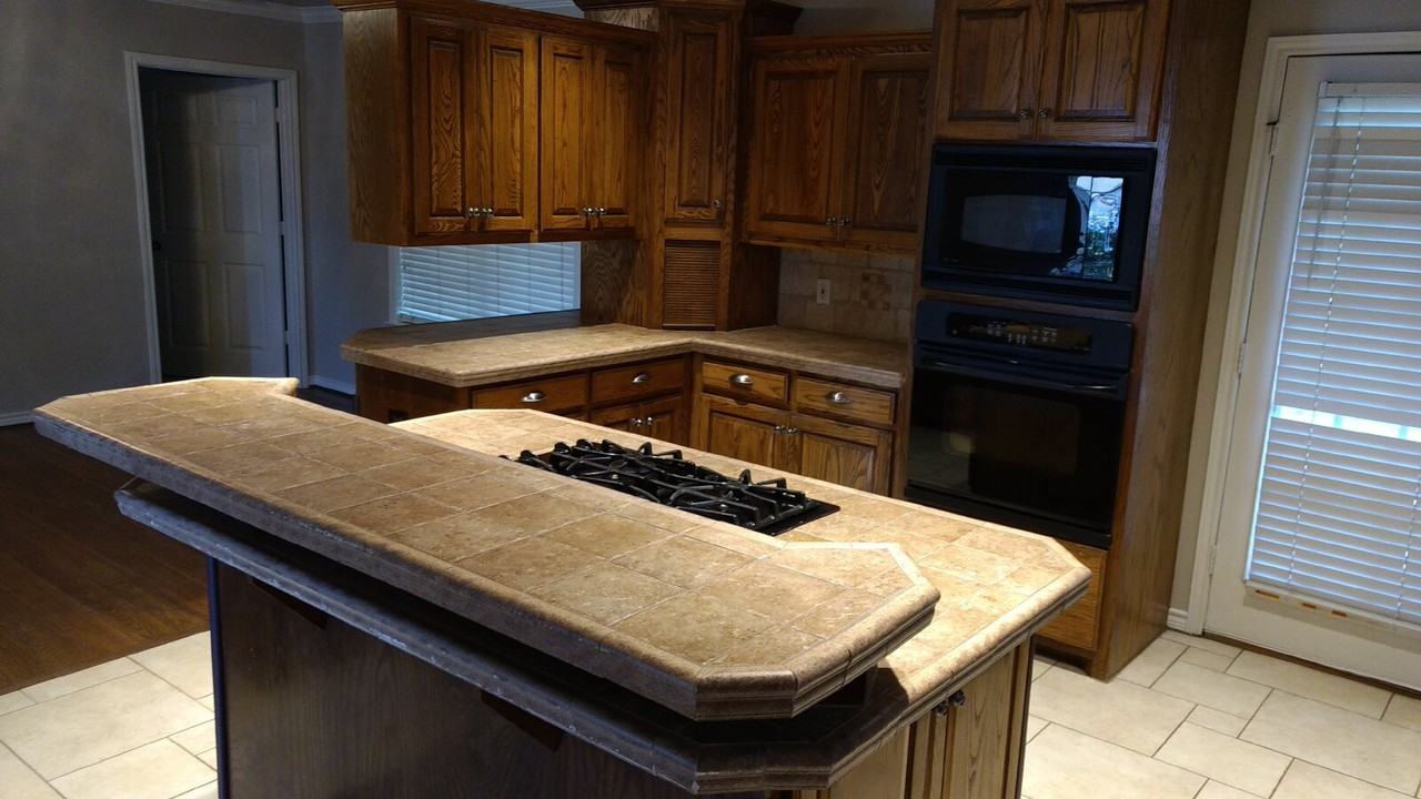 3015 32nd St - Photo 3 of 17