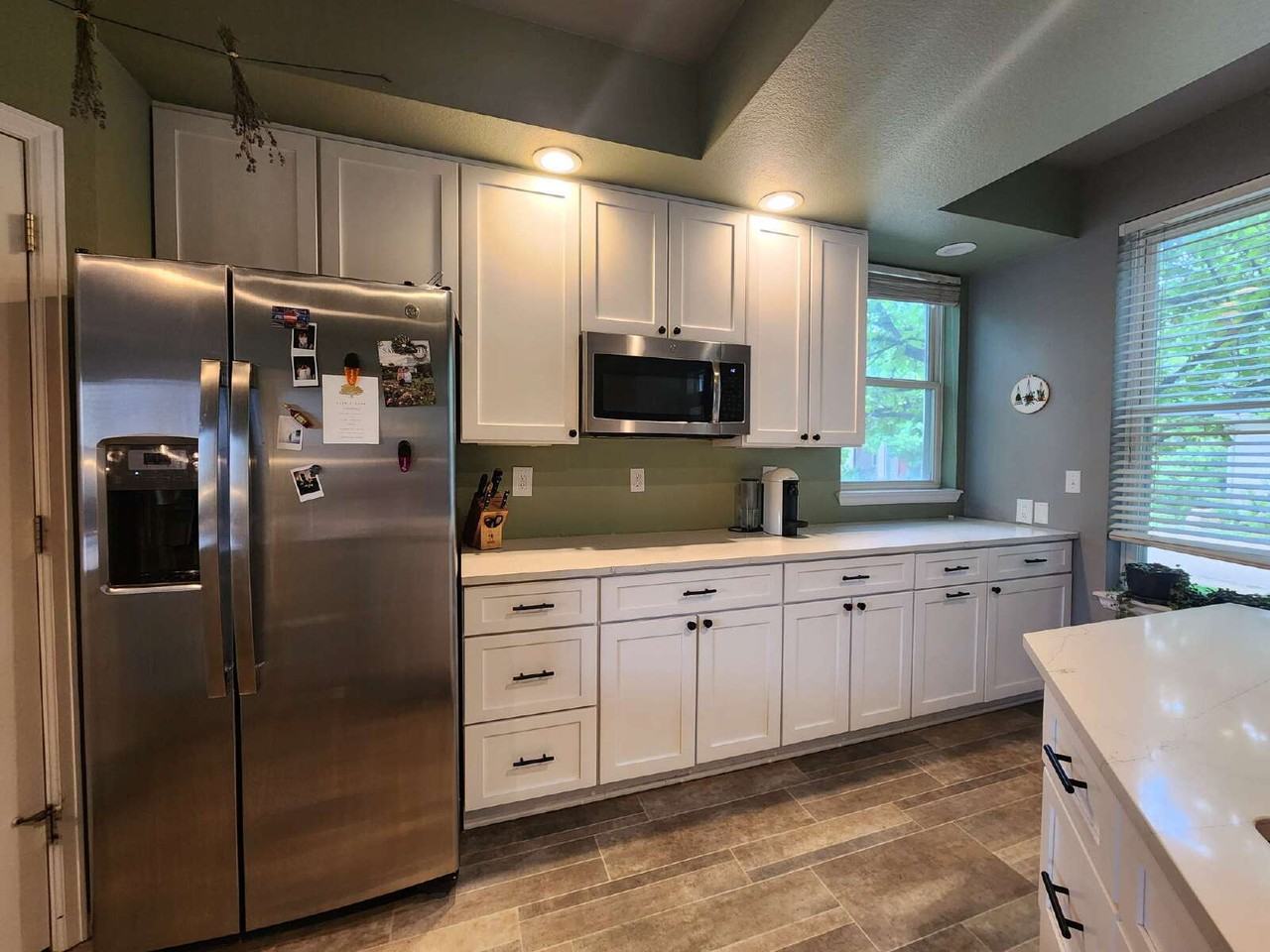 1612 W Canal Ct - Photo 7 of 50