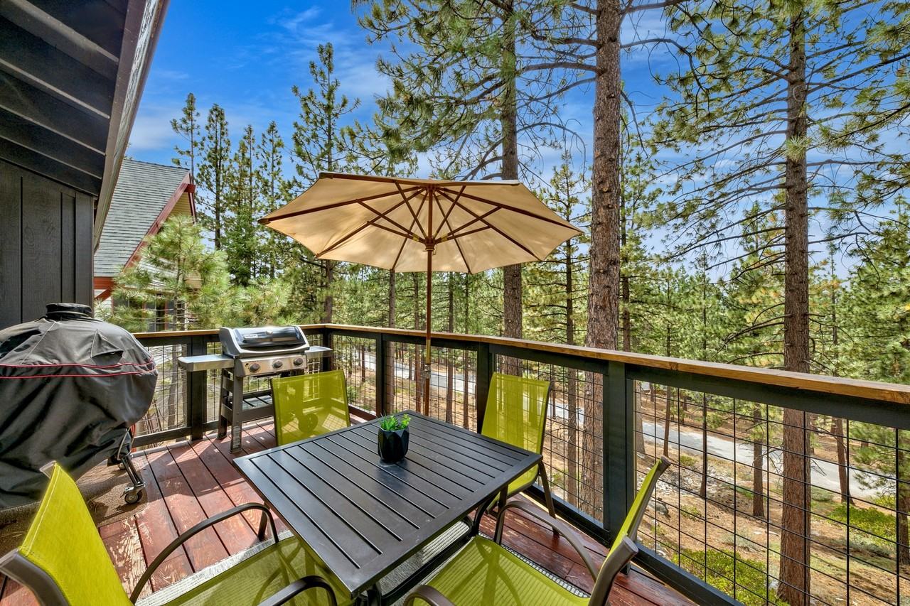 3576 Overlook Ct - Photo 3 of 38